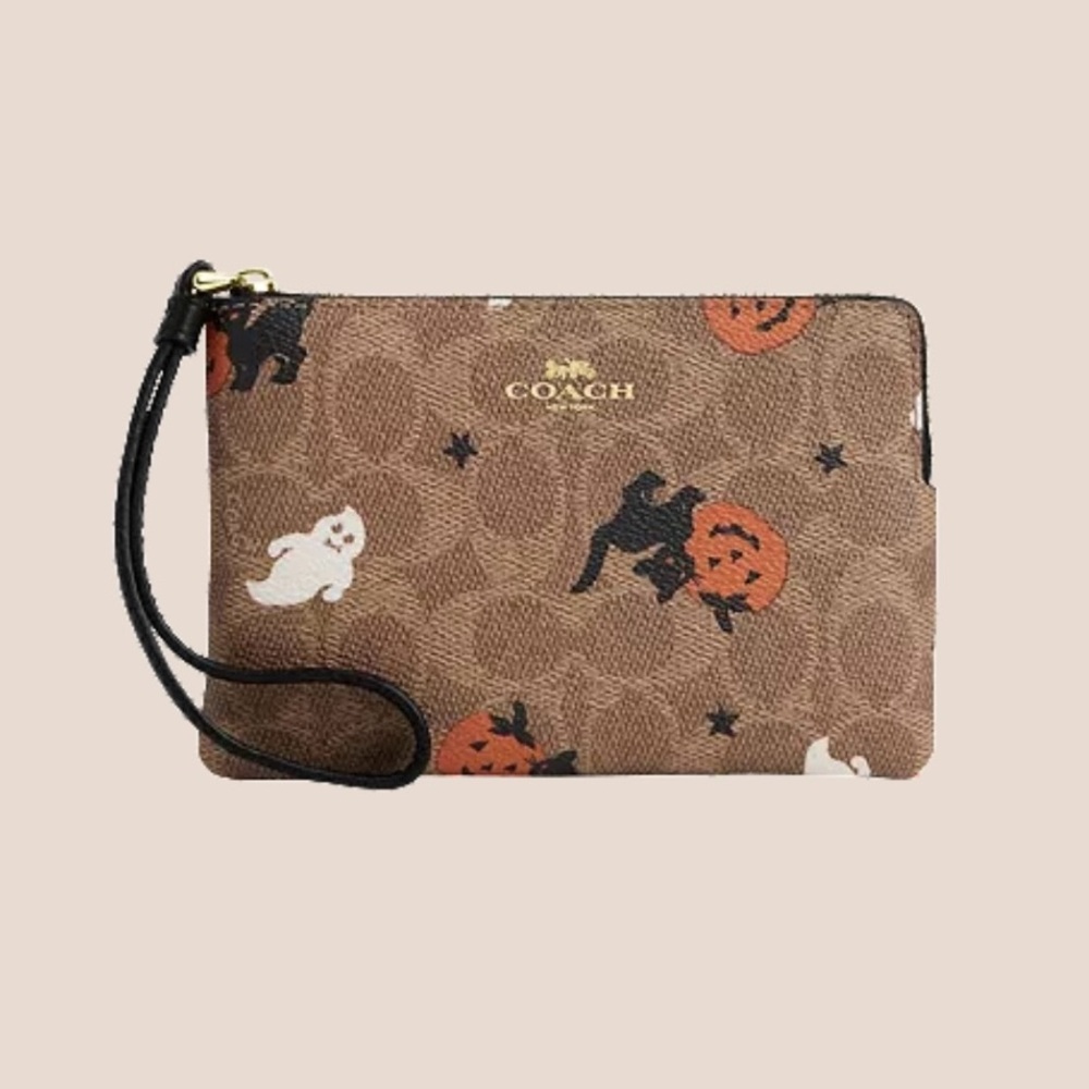 COACH | Corner Zip Wristlet In Signature Canvas With Halloween Print 🐈‍⬛🎃